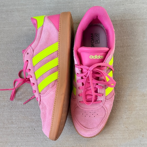 Adidas Beeaknet Sleek Women's pink and Lime Sneakers - Picture 1 of 5